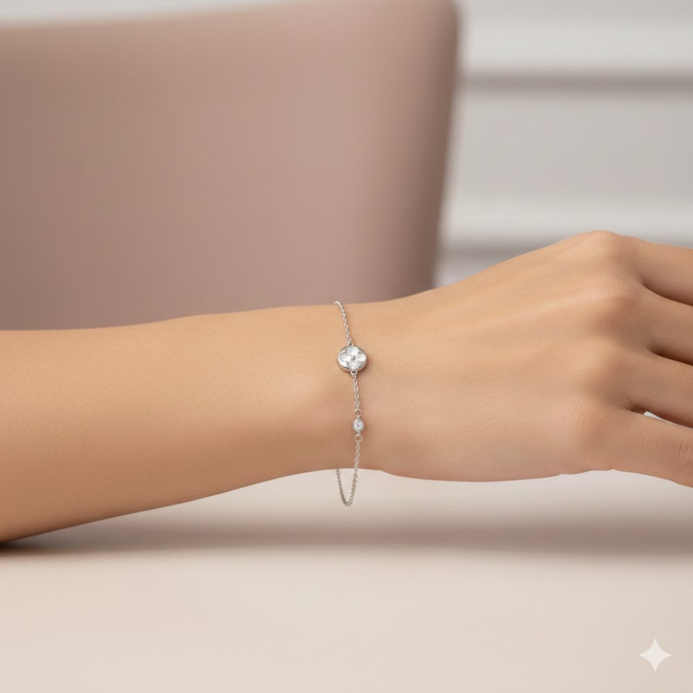 Lumina Clover Bracelet