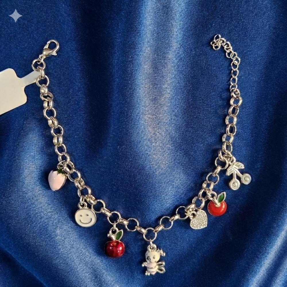 The Sweetheart Keepsake Charm Bracelet