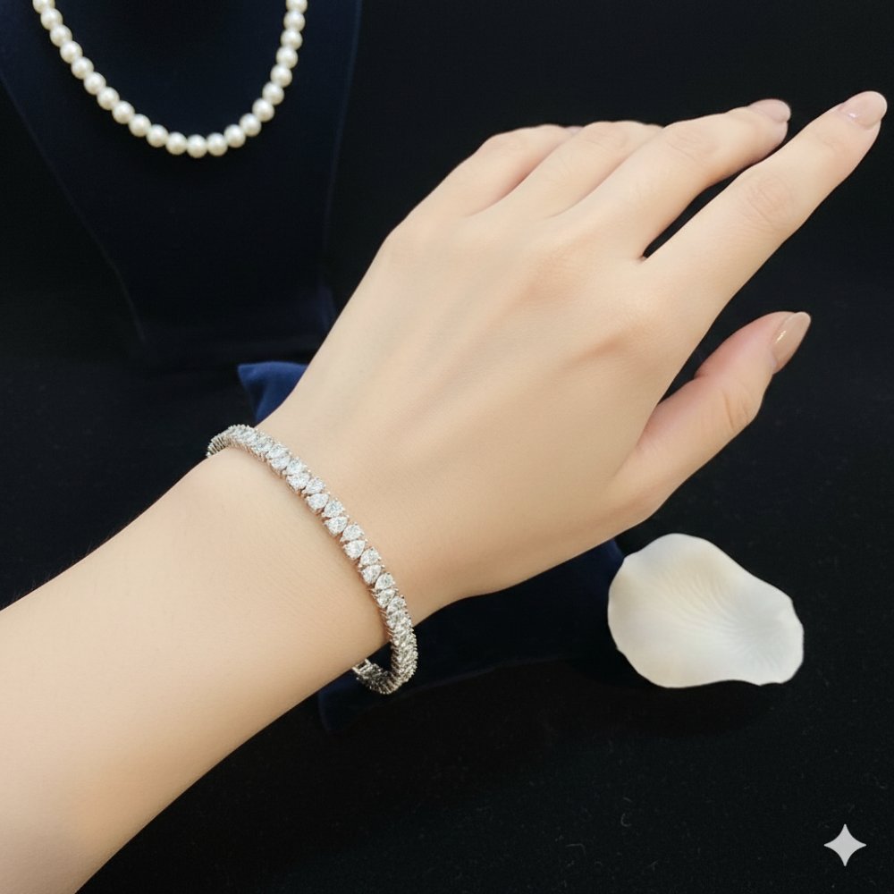 Timeless Teardrop Link.