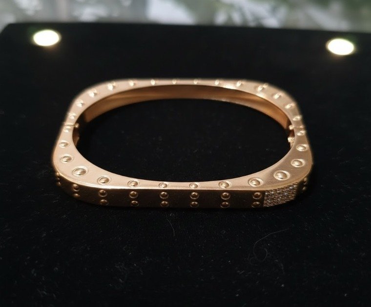 The Geometric Pave Kada