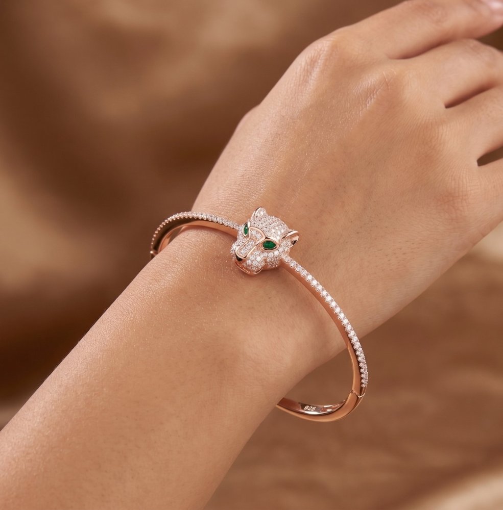 Emerald-Eyed Panther Rose Kada