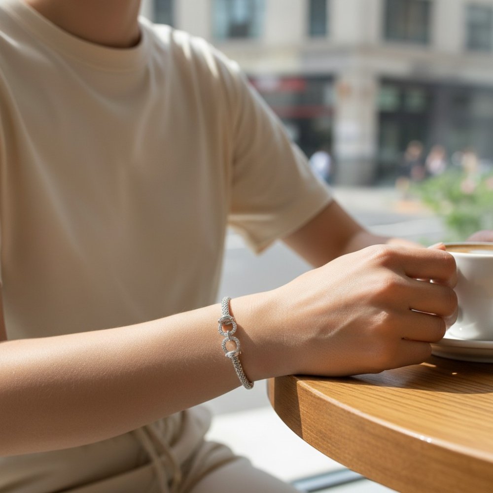The Infinity Link Mesh Bracelet