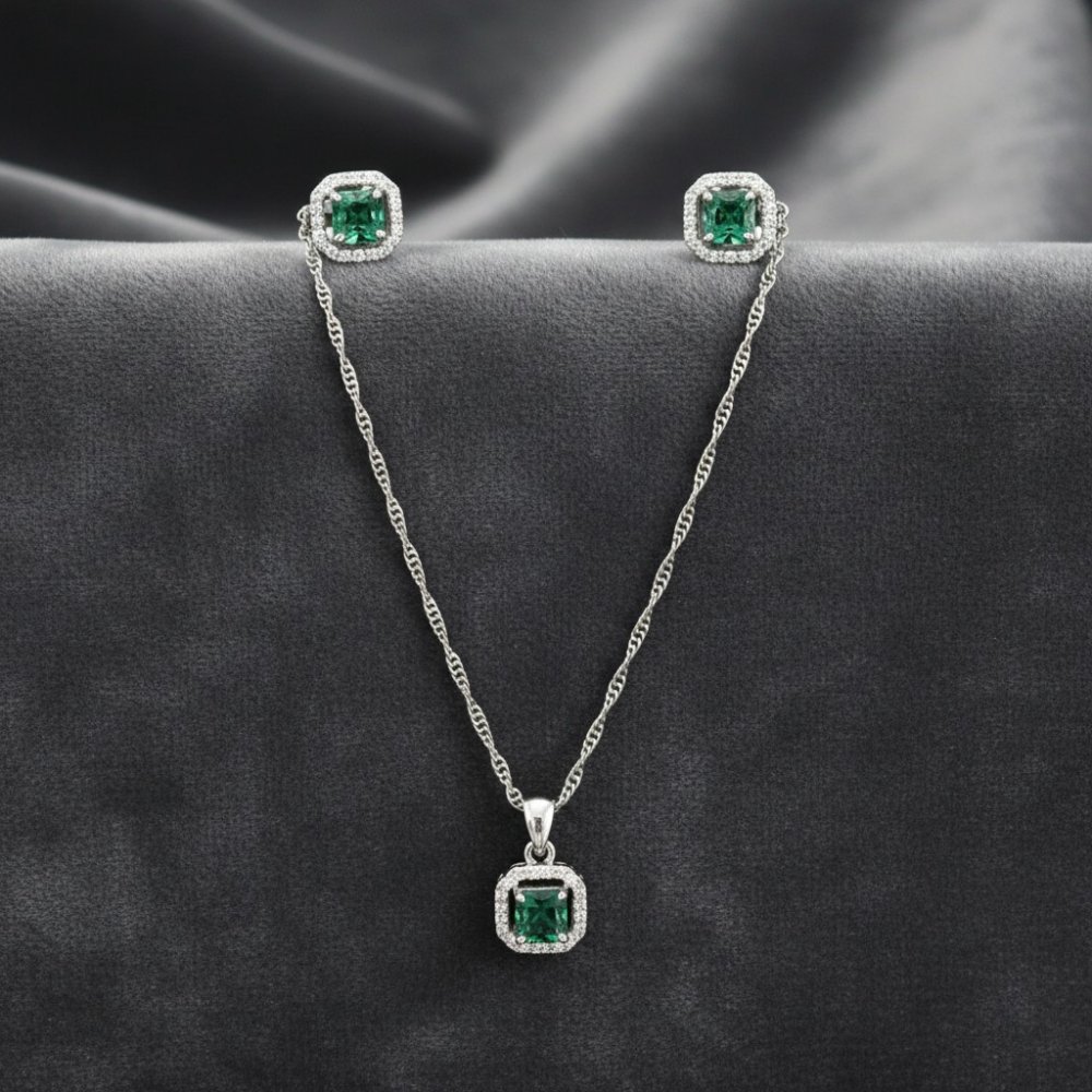 Emerald Halo Set