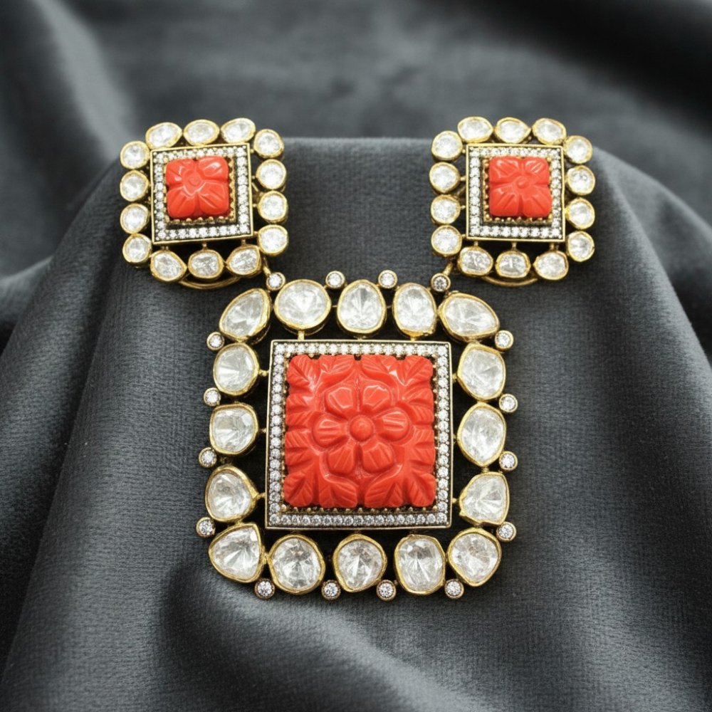 Zuri Carved Coral Set