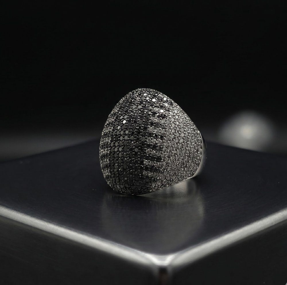 The Midnight Ombré Pavé Ring