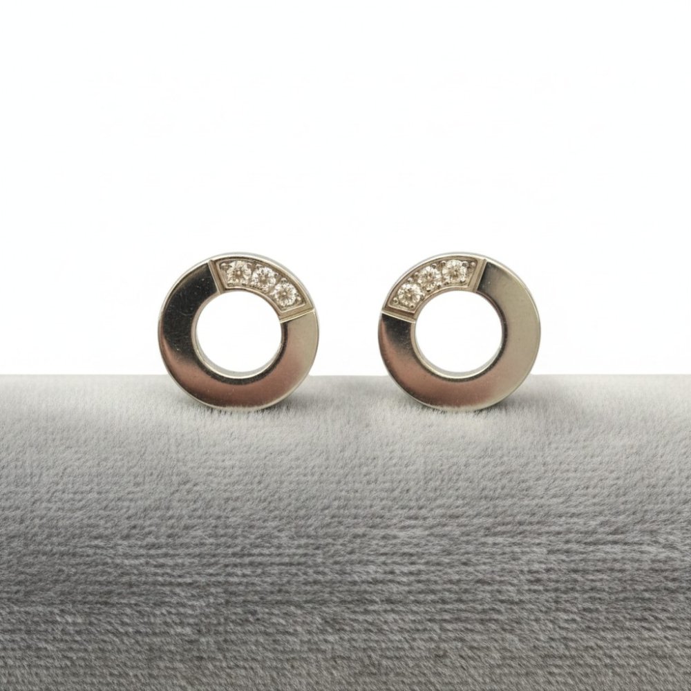 Aura Circle Studs