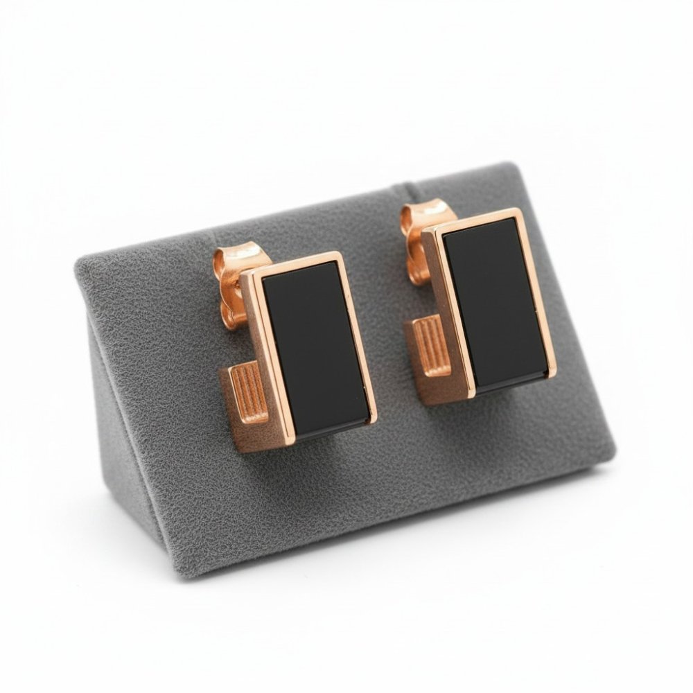 The Onyx Edge Huggies