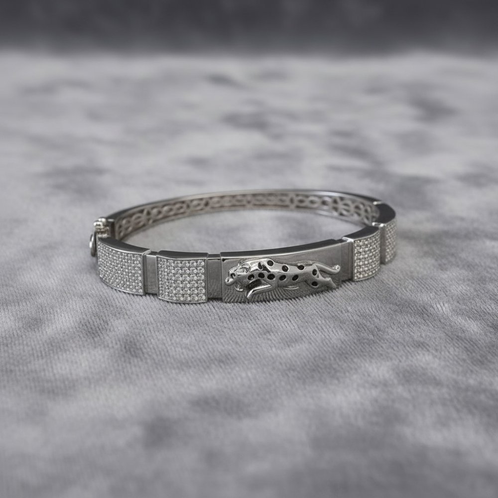 Silver Panther Motif Luxury Kada