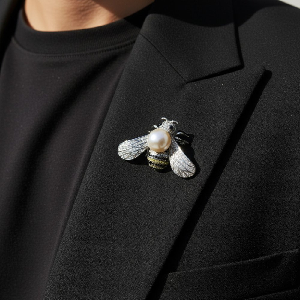 The Queen Bee Pearl Brooch