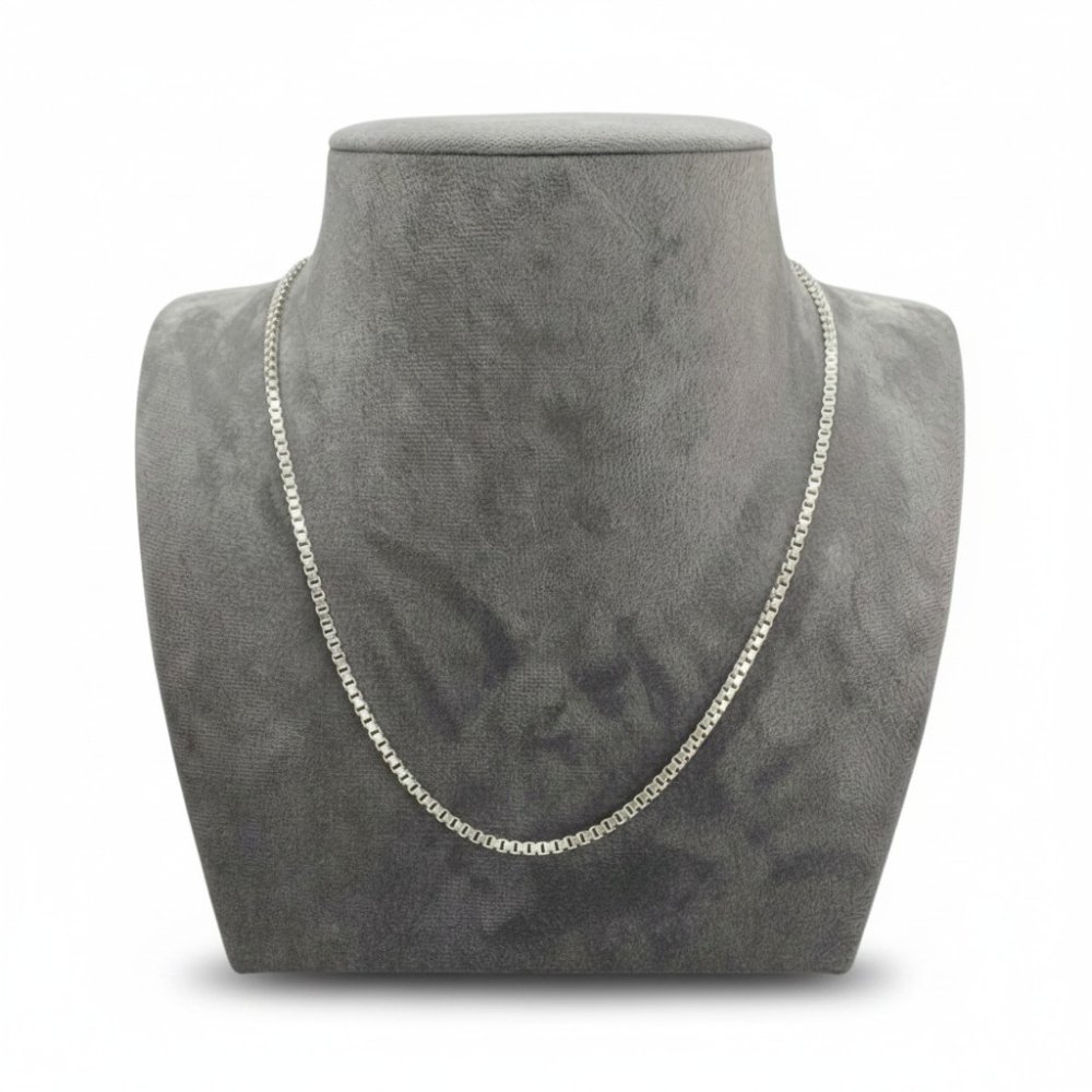 The Stella Box Chain