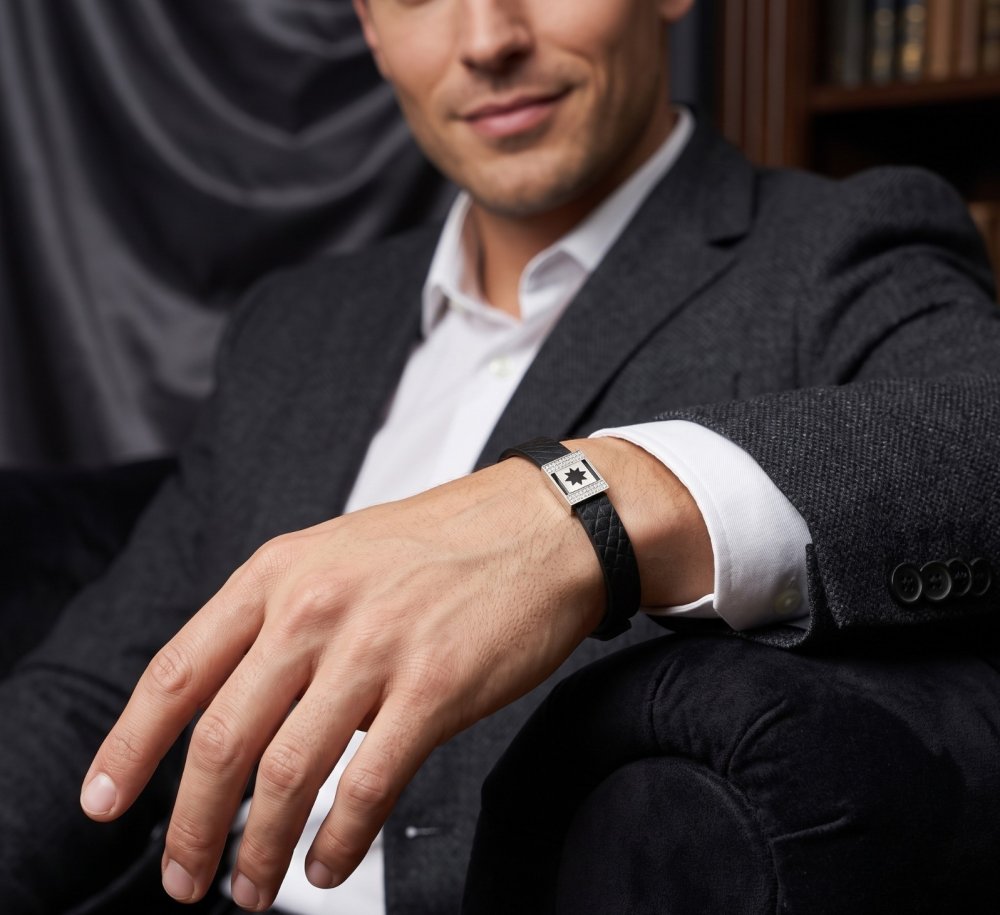 The Stella Noir Cuff