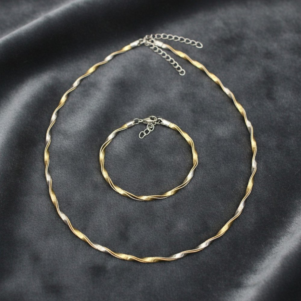 Aura Twisted Dual-Tone Set