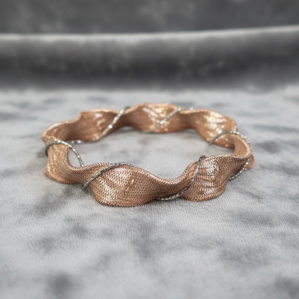 Italian Two-Tone Wavy Mesh Bangle
