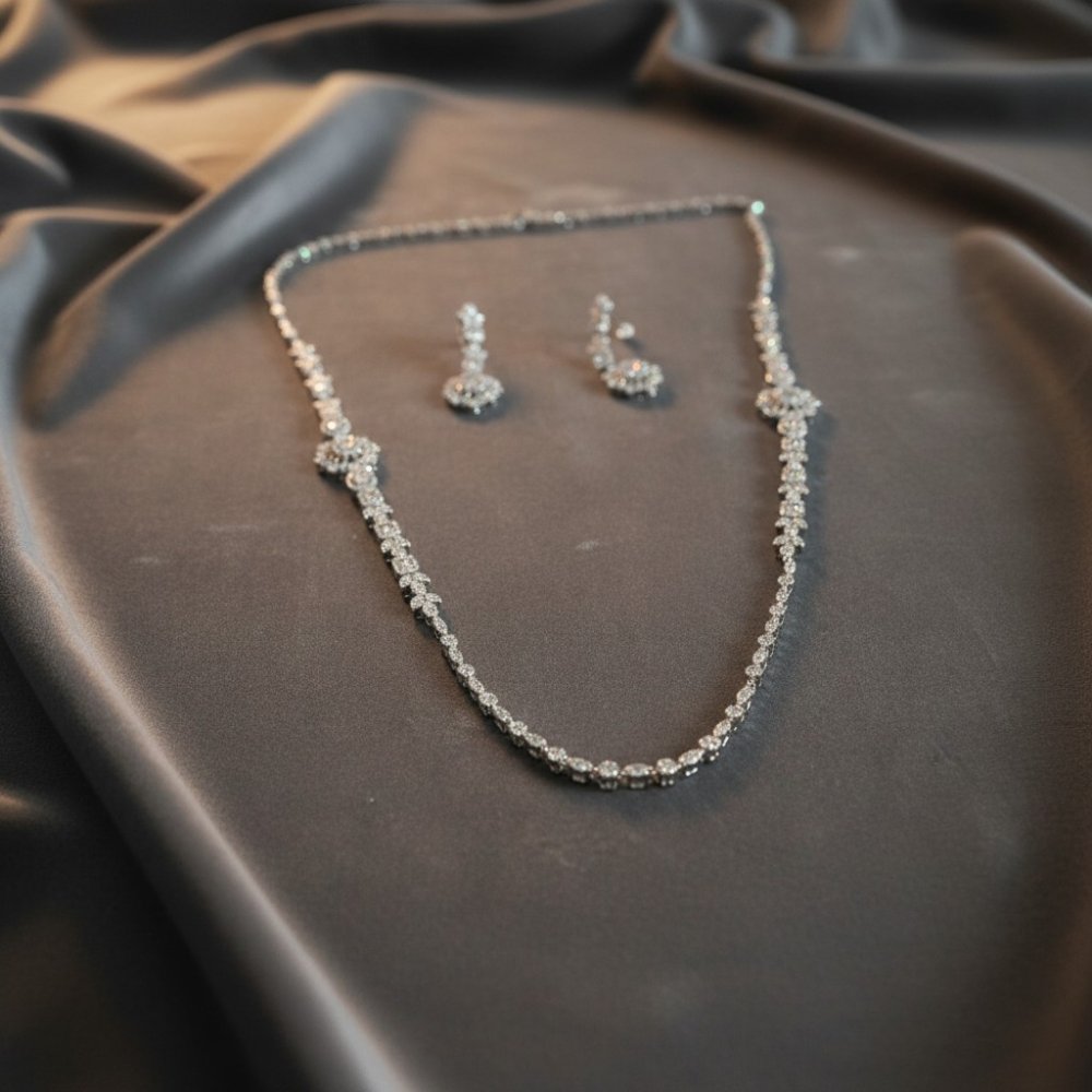 The Aura Medallion Cocktail Set