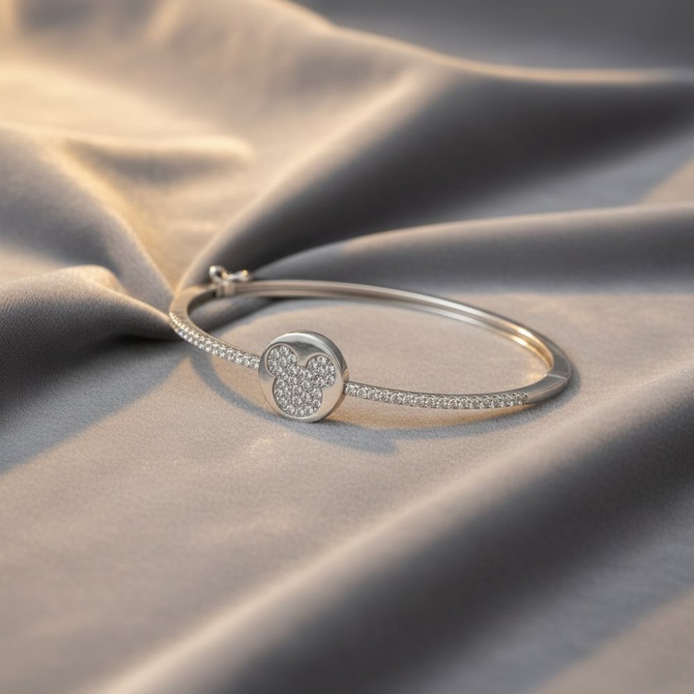 Sparkling Mouse Silhouette Sterling Silver Bangle