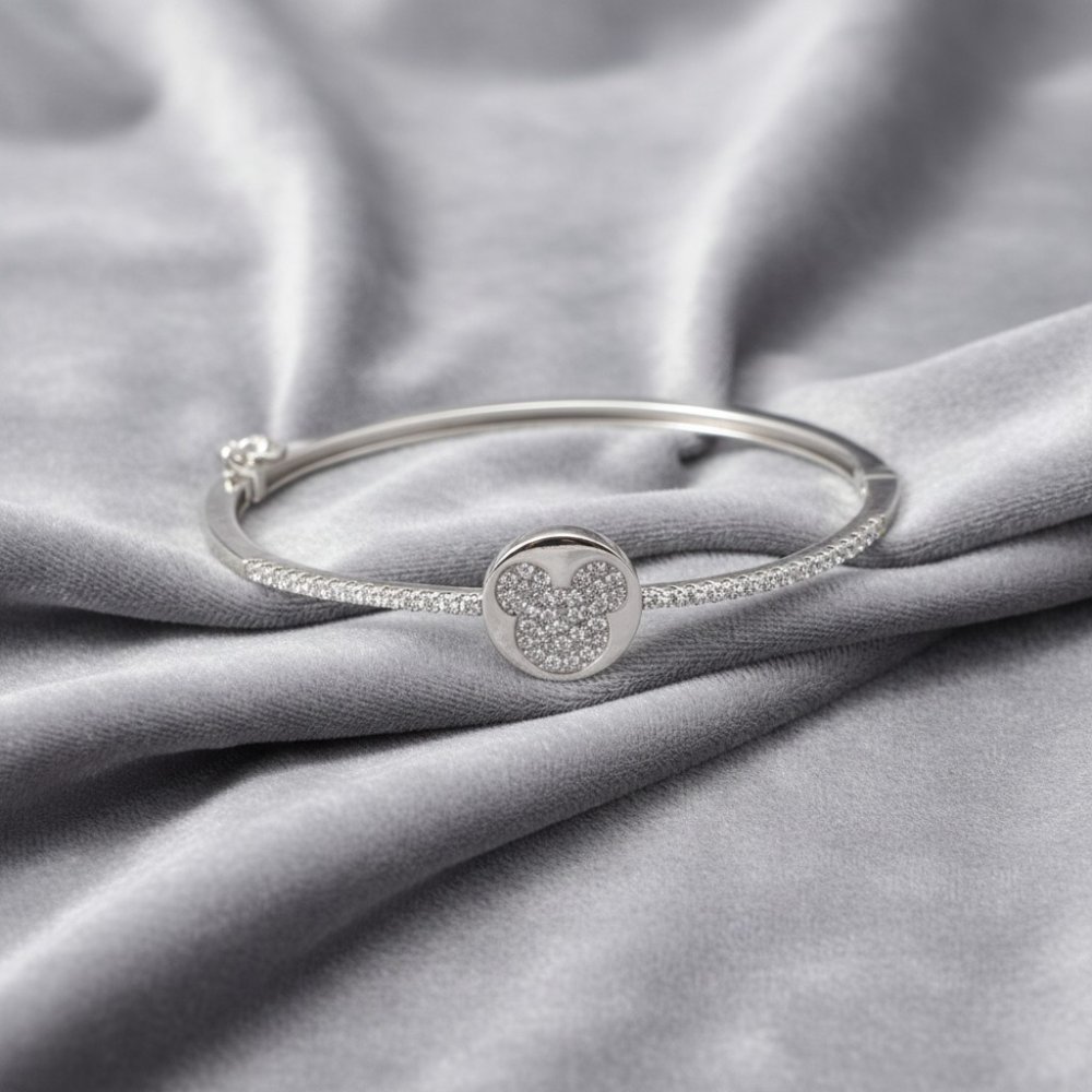 Sparkling Mouse Silhouette Sterling Silver Bangle