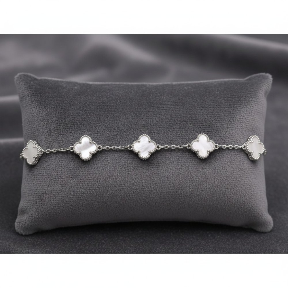 Mother of Pearl Clover Bracelet