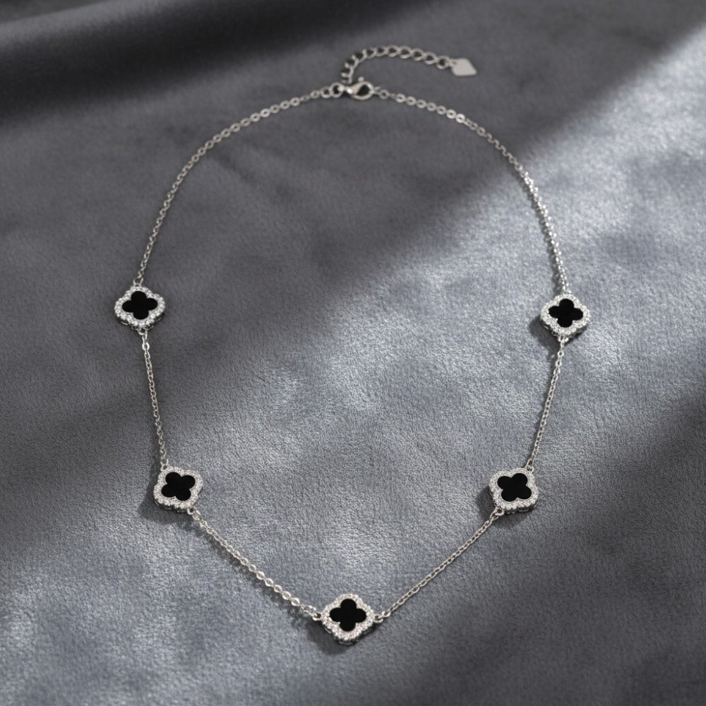 Silver Clover Onyx Necklace
