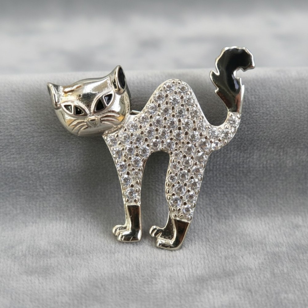 Sparkling Arching Cat Brooch
