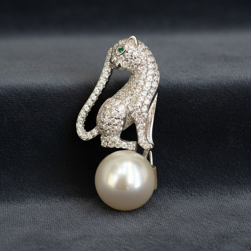 The Majestic Panther Pearl Brooch