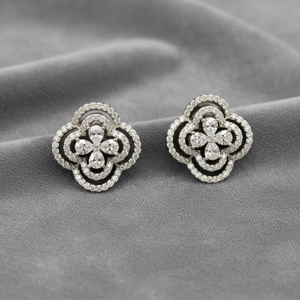 Sparkling Clover Stud Earrings