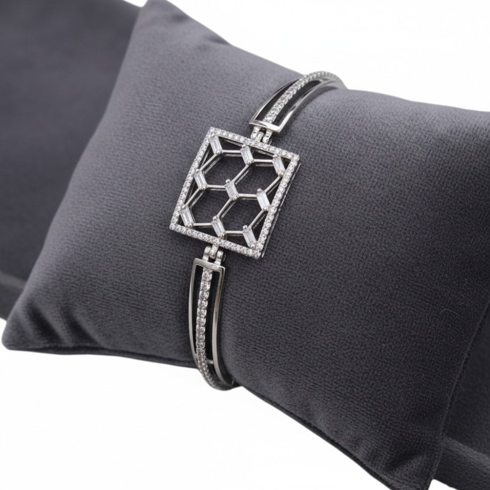 Cubist Lattice Kada