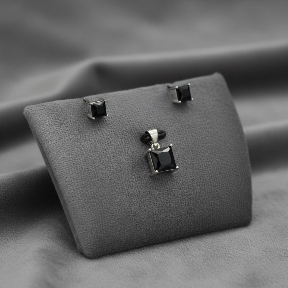 Noir Square Pendant & Earrings Set