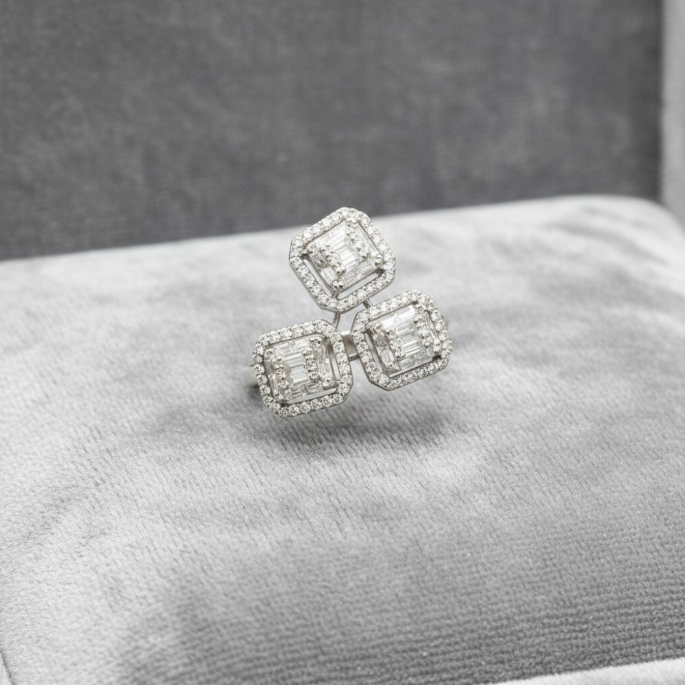 Triple Geometric Halo Cluster Ring