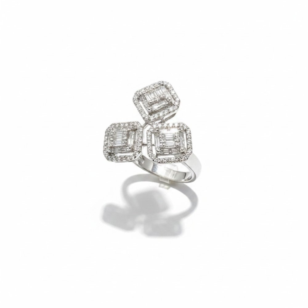 Triple Geometric Halo Cluster Ring
