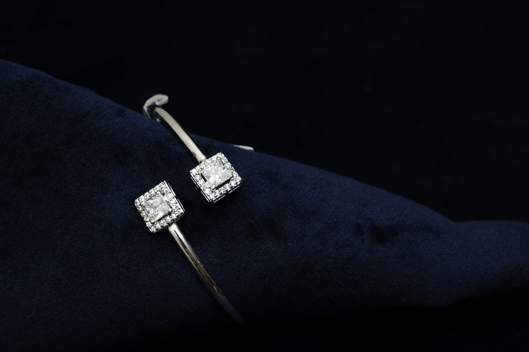 The Princess-Cut Dual Halo Bypass Kada